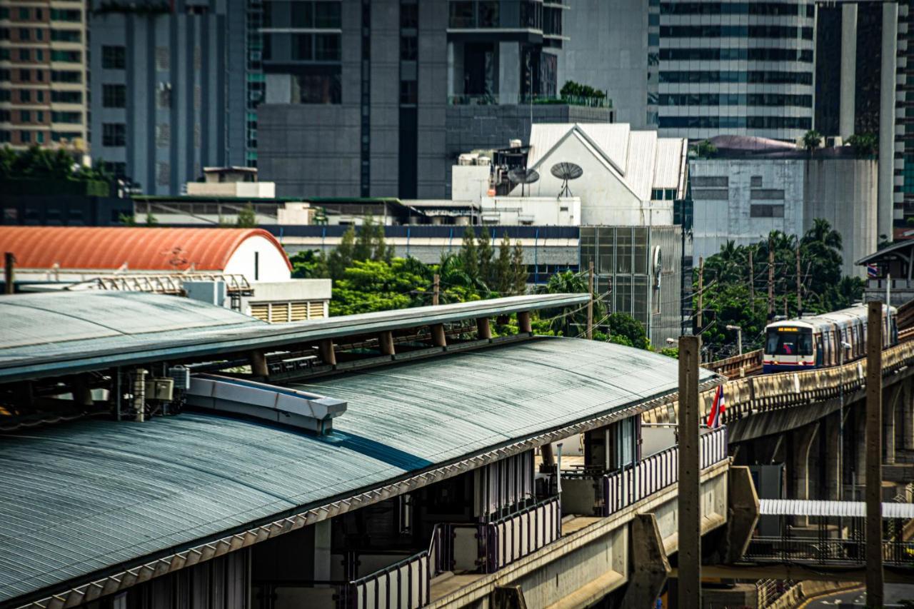 Sam E Hotel Bangkok Sathorn Exterior photo